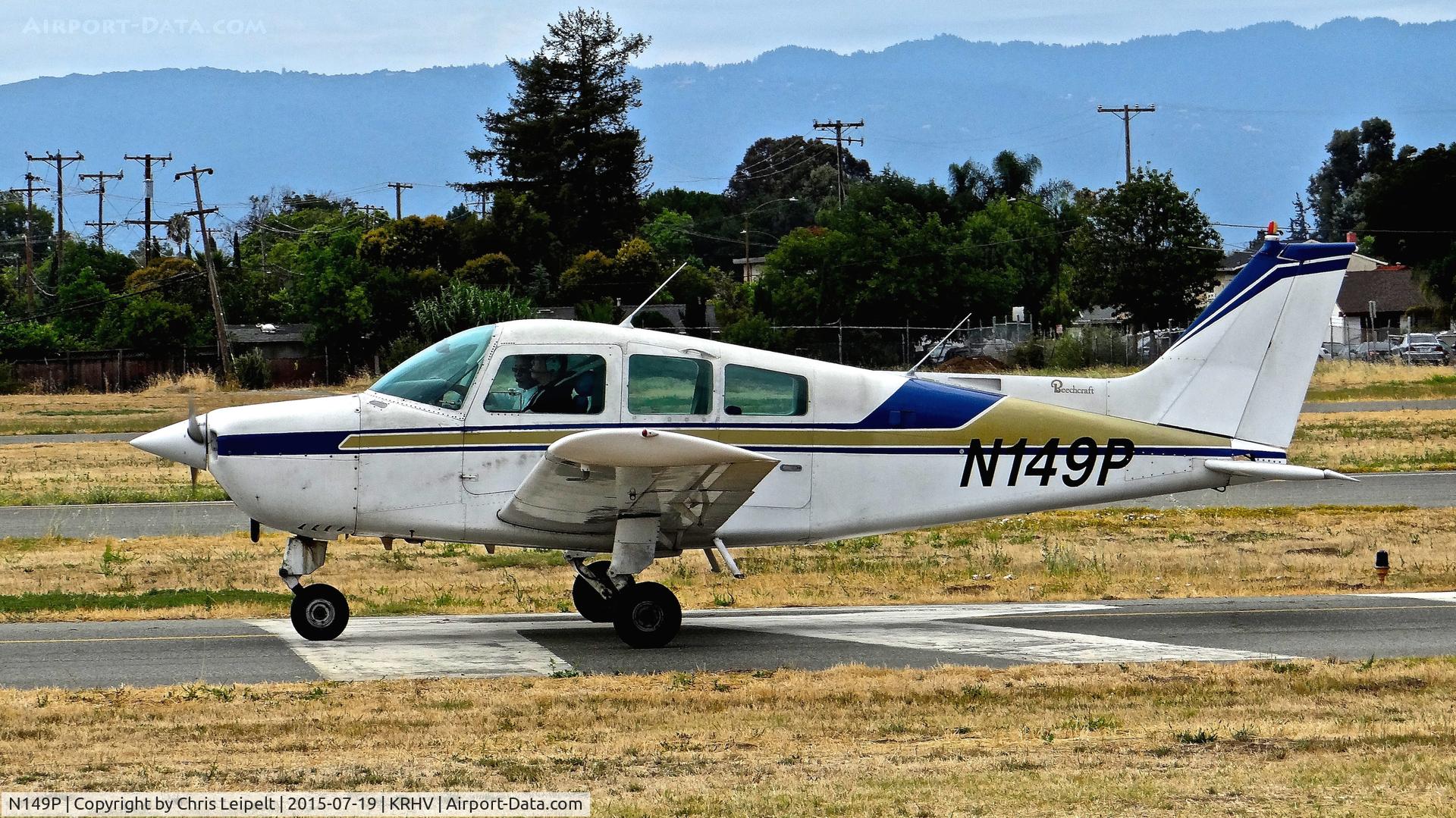 N149P, 1979 Beech C23 Sundowner 180 C/N M-2237, Locally-based 1979 Beech C23 taxing back to runway 31R for more patterns at Reid Hillview Airport, San Jose, CA.