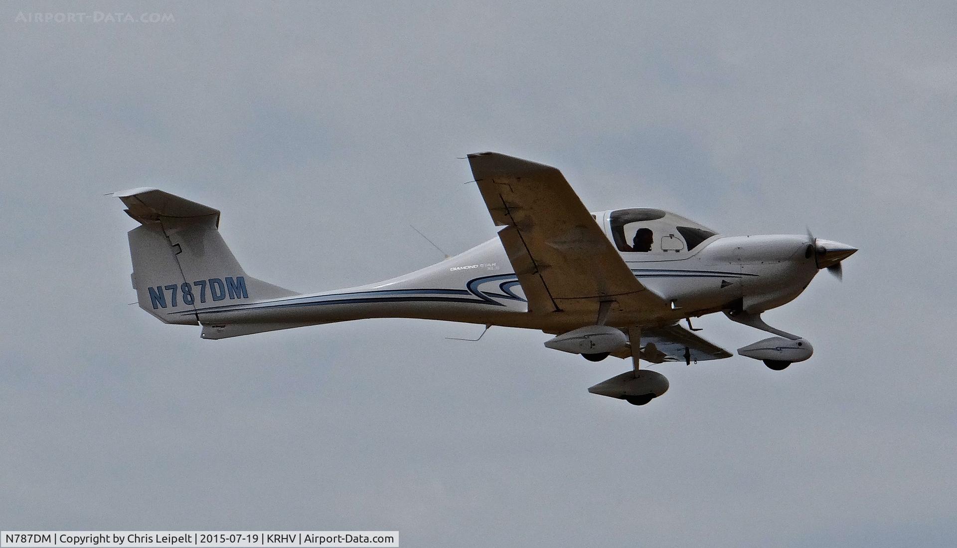 N787DM, 2008 Diamond DA-40 Diamond Star C/N 40.993, Locally-based 2008 Diamond Star 40 departing at Reid Hillview Airport, San Jose, CA.