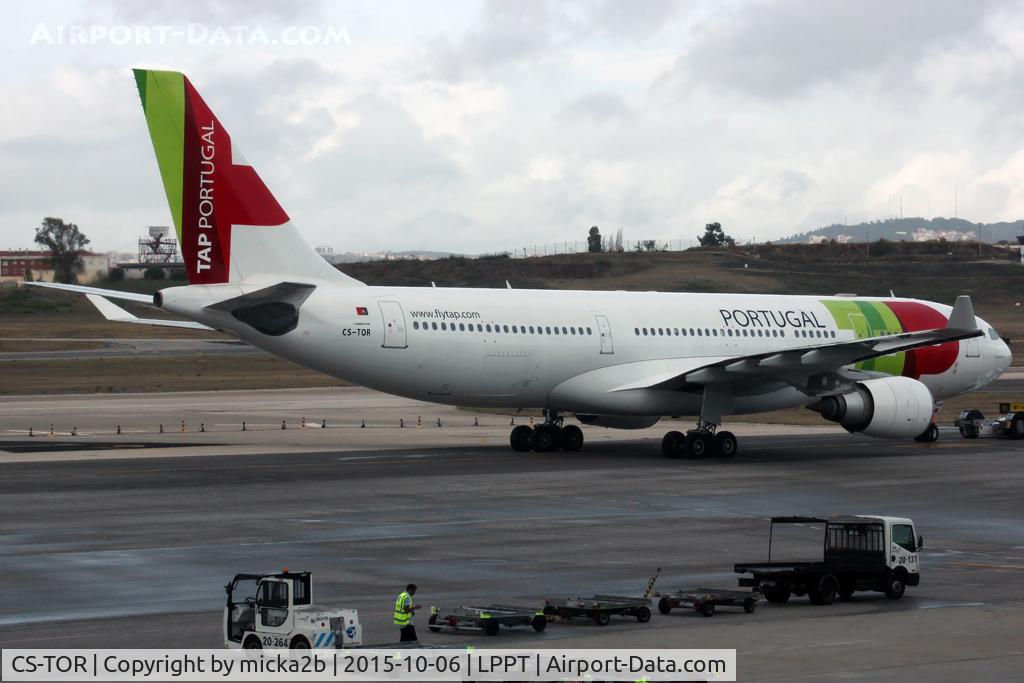 CS-TOR, 2002 Airbus A330-203 C/N 486, Taxiing
