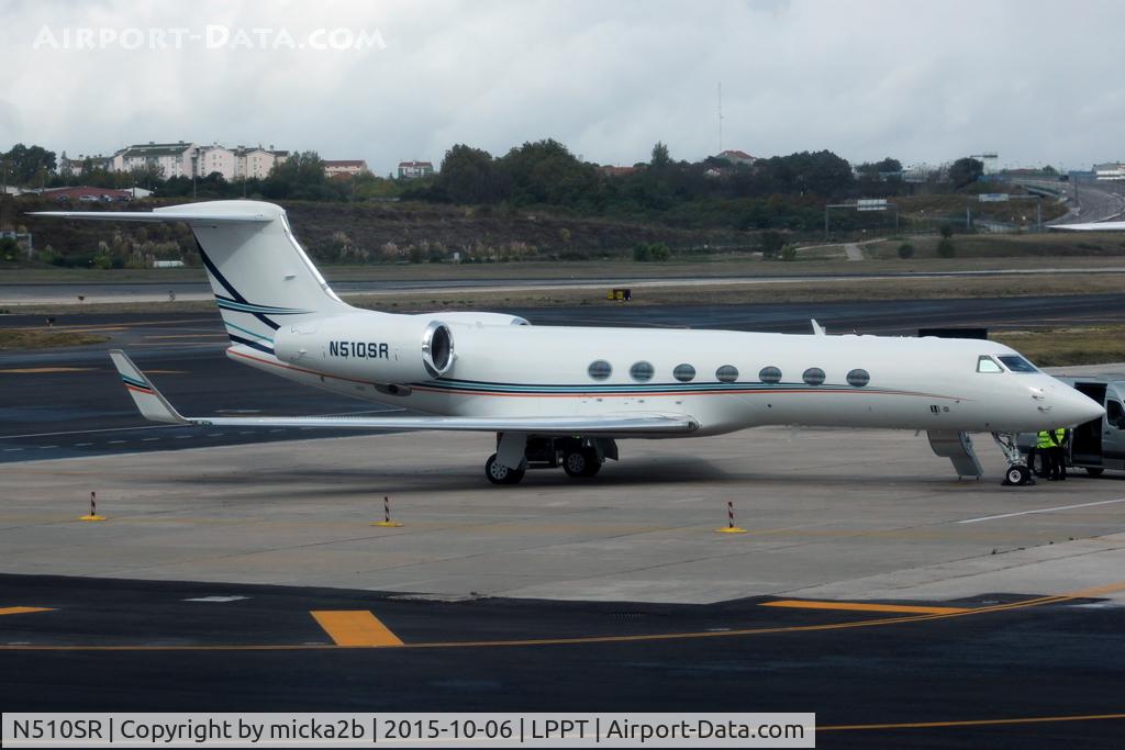 N510SR, 2003 Gulfstream Aerospace V-SP G550 C/N 5021, Parked