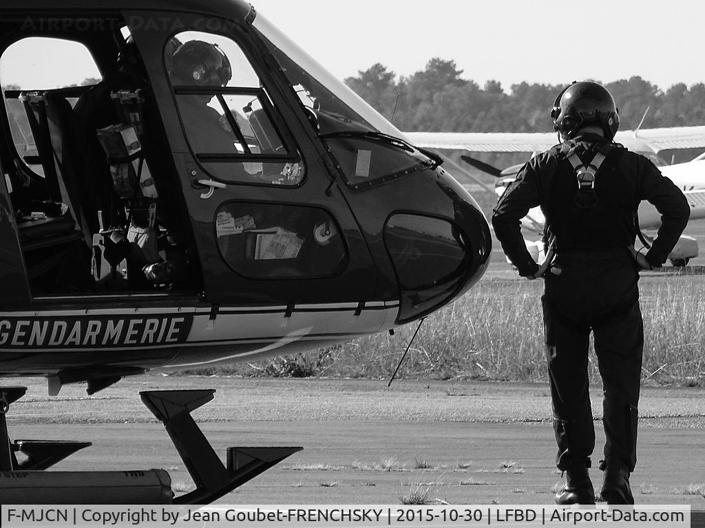 F-MJCN, Aerospatiale AS-350B Ecureuil C/N 2044, France Gendarmerie