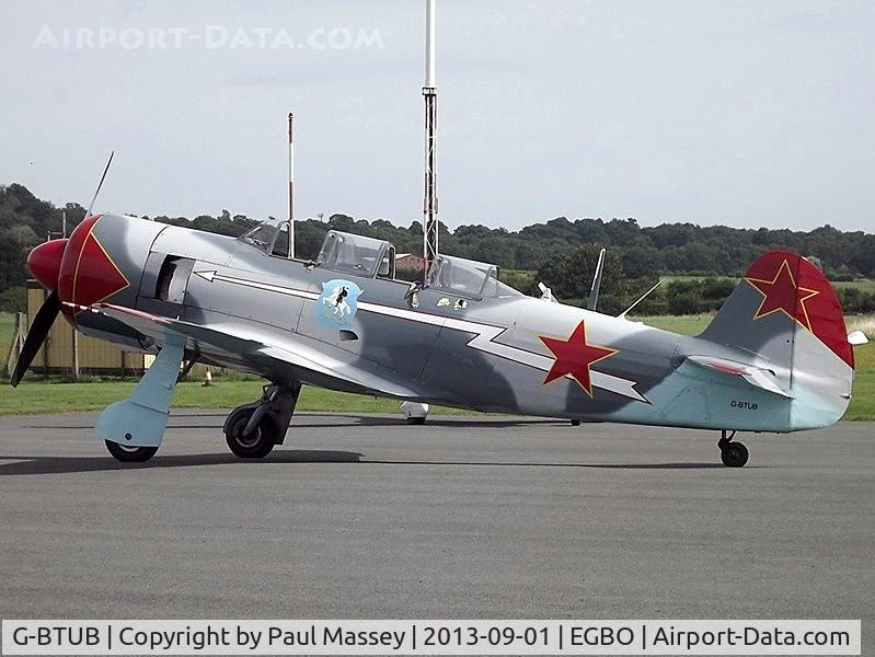 G-BTUB, 1956 Let C-11 (Yak-11) C/N 172623, Attending Wings & Wheels Fly-In. Painted in Soviet Air Force colours.