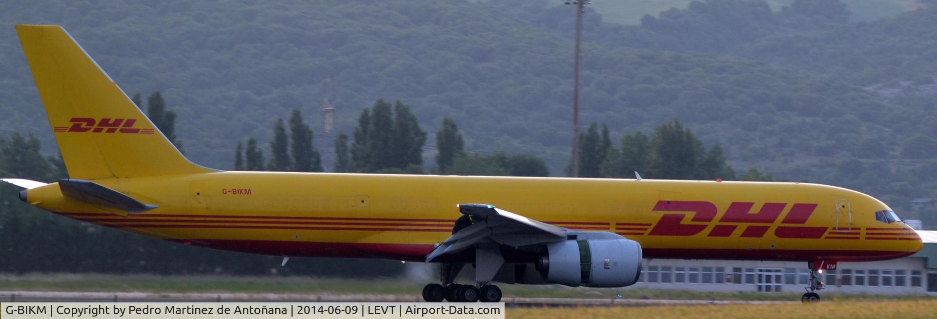 G-BIKM, 1984 Boeing 757-236/SF C/N 22184, Foronda Vitoria-Gasteiz  - España