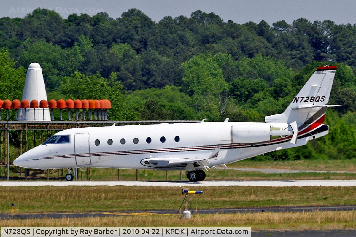 N728QS, 2005 Israel Aircraft Industries Gulfstream 200 C/N 116, I.A.I. Galaxy G200 [116] (NetJets) Atlanta-Dekalb Peachtree~N 22/04/2010. Airbrakes deployed.
