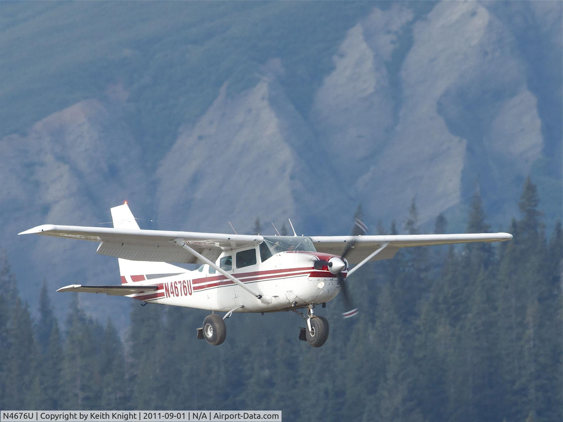 N4676U, 1978 Cessna U206G Stationair C/N U20604352, Seen over Cook Inlet, Alaska.