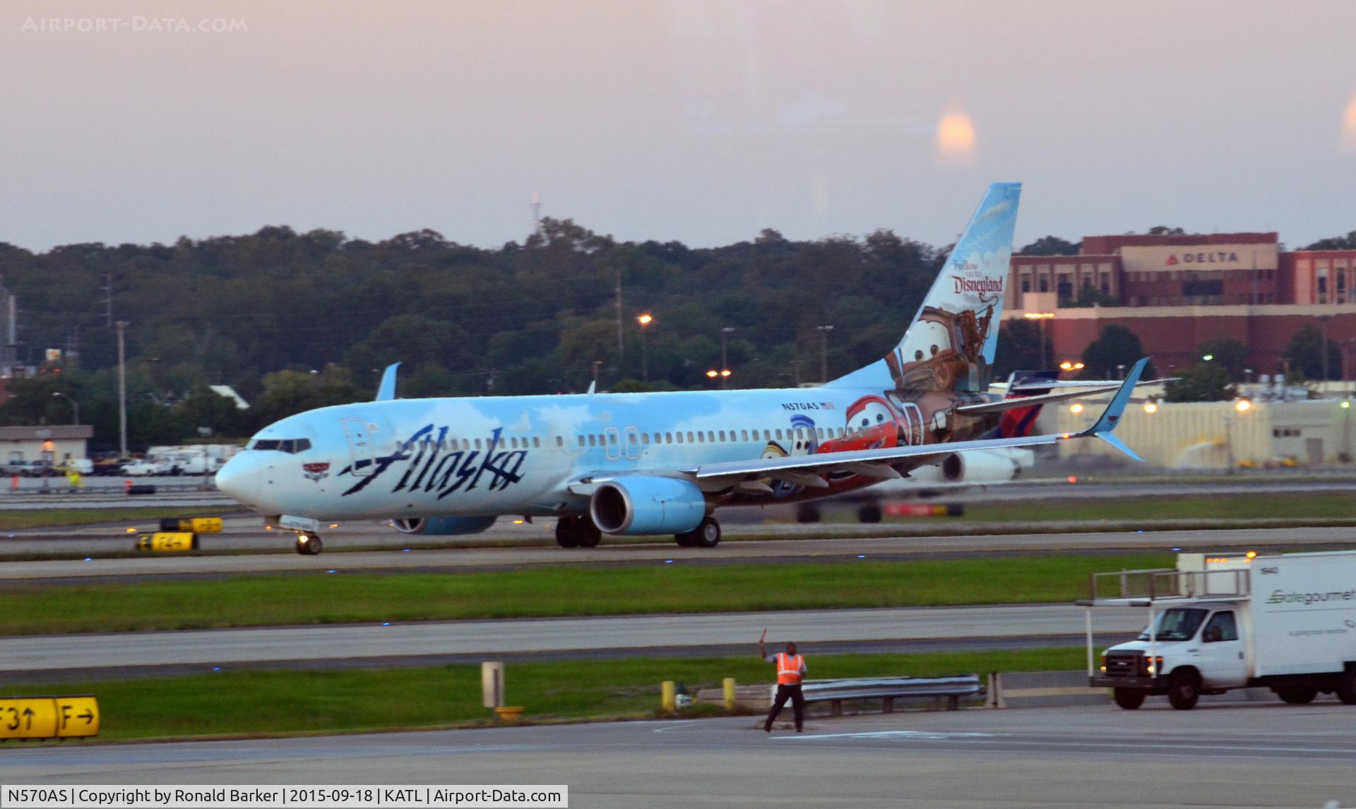N570AS, 2007 Boeing 737-890 C/N 35185, Taxi Atlanta