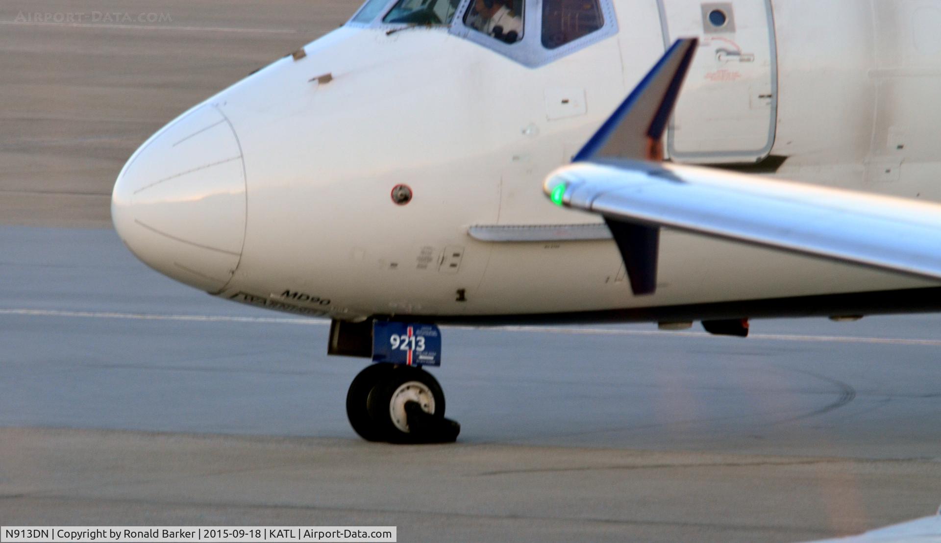 N913DN, 1996 McDonnell Douglas MD-90-30 C/N 53393, At the gate Atlanta
