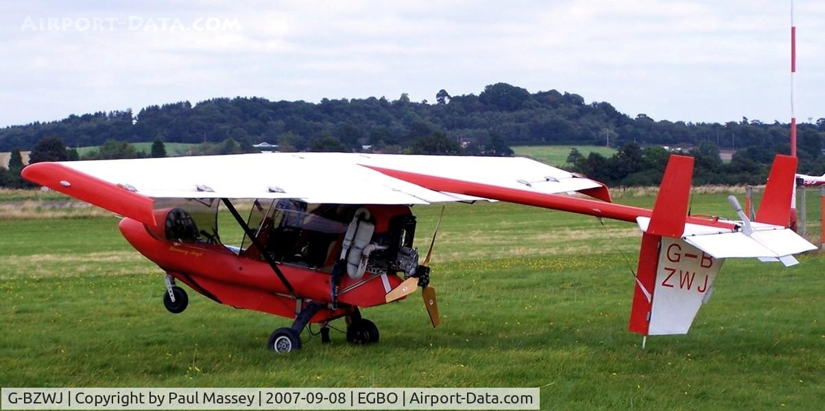 G-BZWJ, 2002 CFM Streak Shadow C/N PFA 206-13553, @ the autumn Wings & Wheels Fly-In.