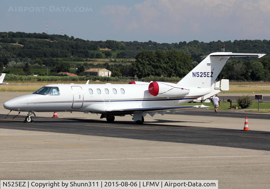 N525EZ, 2009 Cessna 525B CitationJet CJ3 C/N 525B0295, Parked at the General Aviation area...