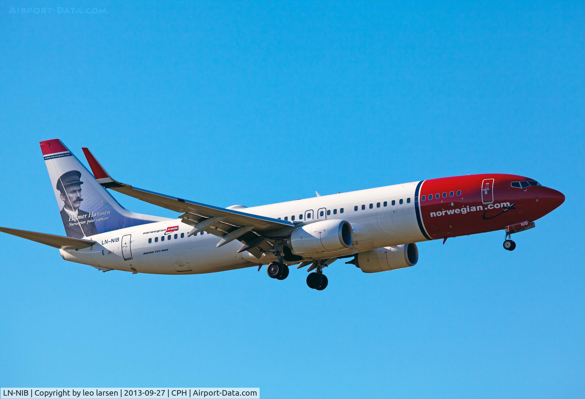 LN-NIB, 2011 Boeing 737-86J C/N 36879, Copenhagen 27.9.13