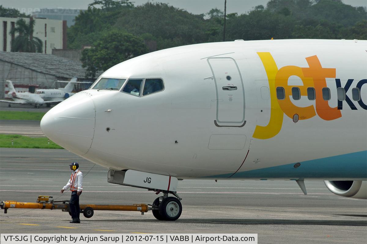 VT-SJG, 2006 Boeing 737-8Q8 C/N 30694, Pushback at Mumbai airport.