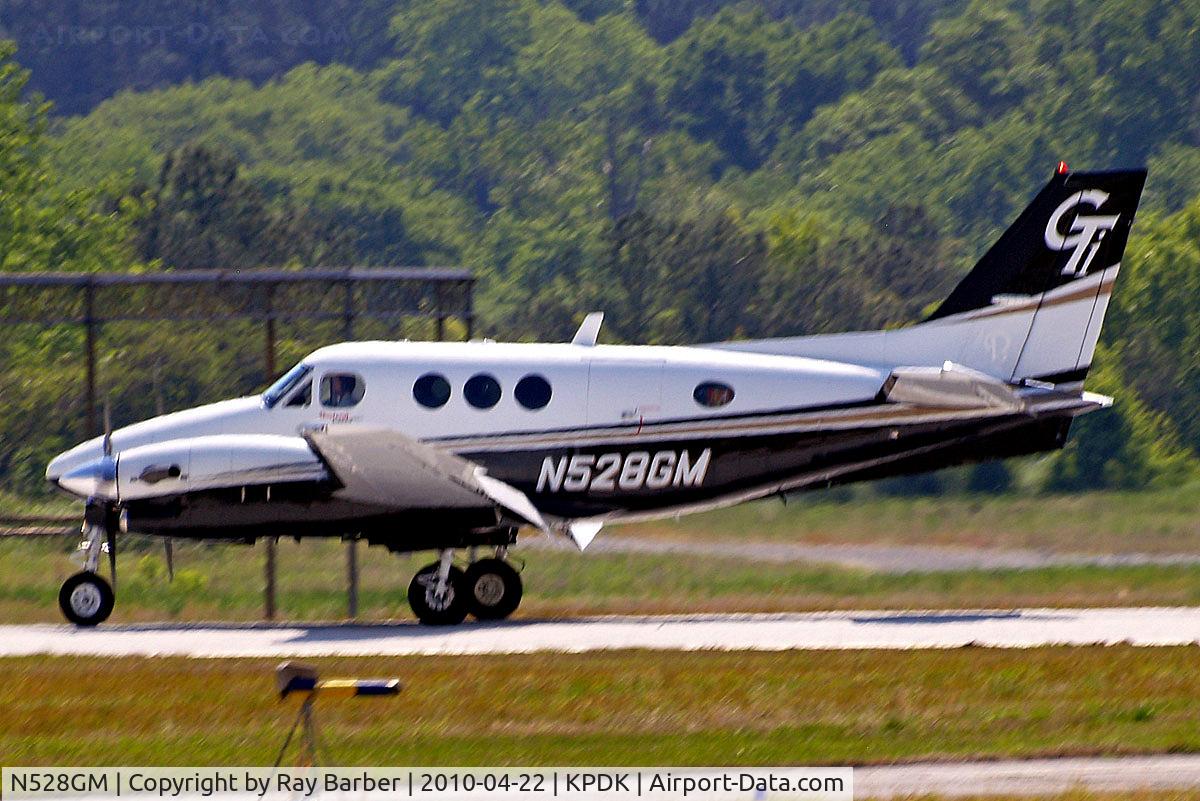 N528GM, 2008 Hawker Beechcraft Corp C90GTI King Air C/N LJ-1894, Beech C90GTI King Air [LJ-1894] Atlanta-Dekalb Peachtree~N 22/04/2010