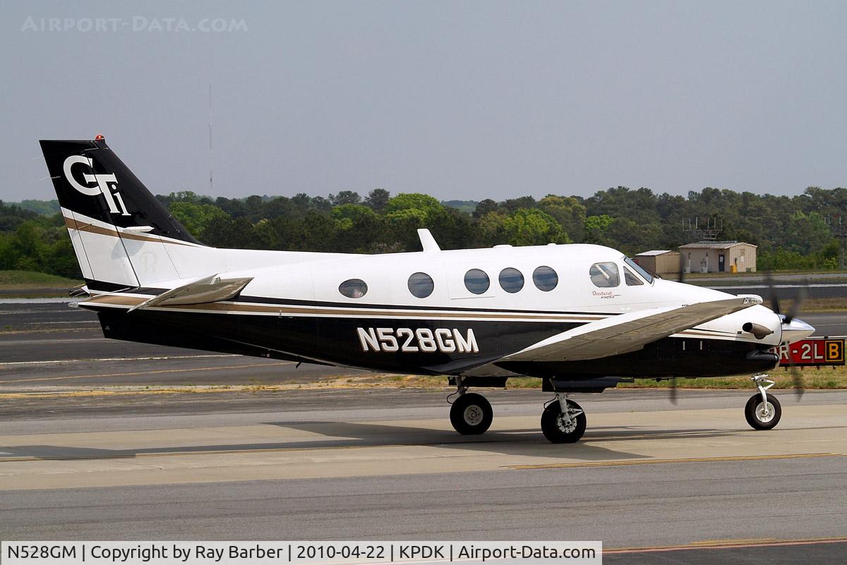N528GM, 2008 Hawker Beechcraft Corp C90GTI King Air C/N LJ-1894, Beech C90GTI King Air [LJ-1894] Atlanta-Dekalb Peachtree~N 22/04/2010