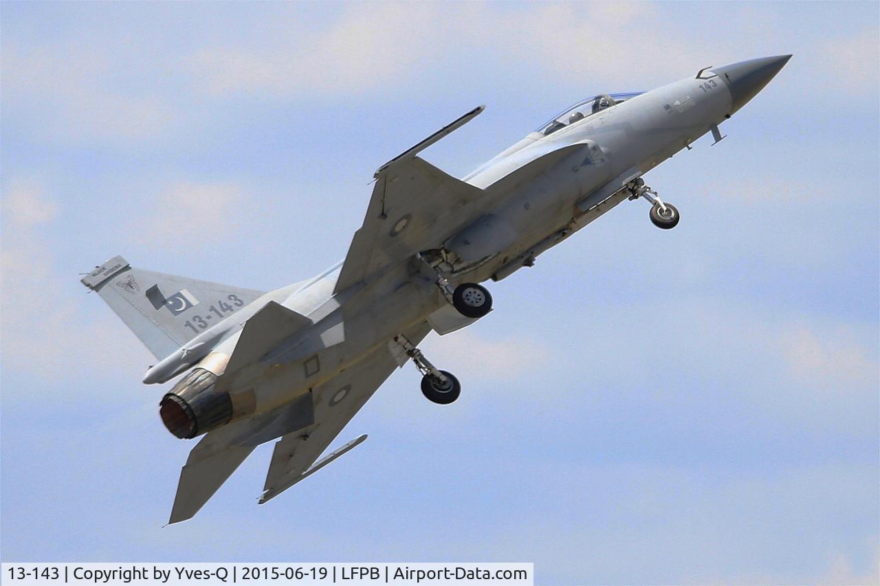 13-143, PAC JF-17 Thunder C/N FC10135, PAC JF-17 Thunder, On display, Paris-Le Bourget (LFPB-LBG) Air show 2015