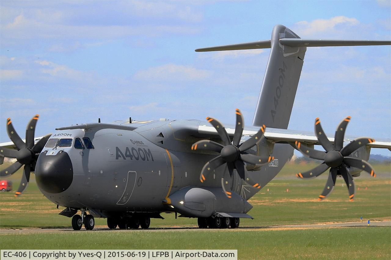 EC-406, 2011 Airbus A400M-180 Atlas C/N 006, Airbus A400M Atlas, Taxiing to Parking area, Paris-Le Bourget (LFPB-LBG) Air show 2015