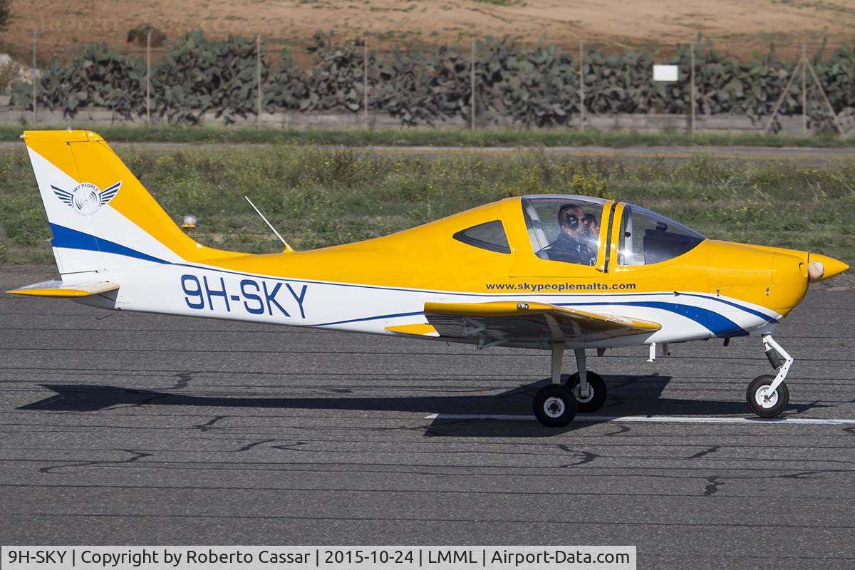 9H-SKY, Tecnam P-2002JF Sierra C/N 126, Runway 05