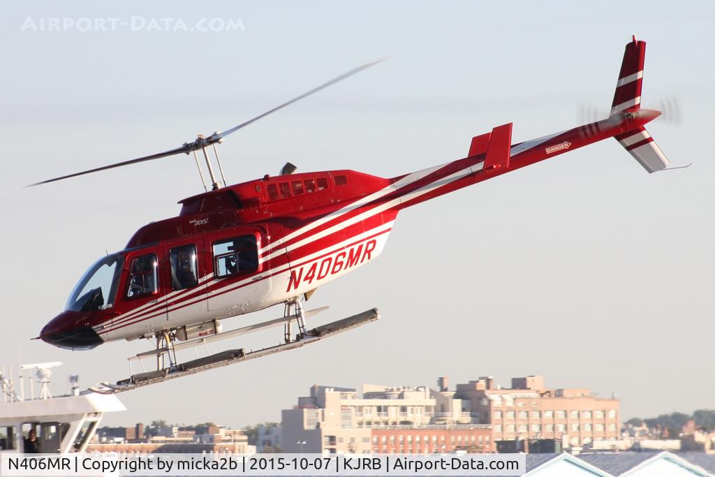 N406MR, Bell 206L-4 LongRanger IV LongRanger C/N 52368, Take off