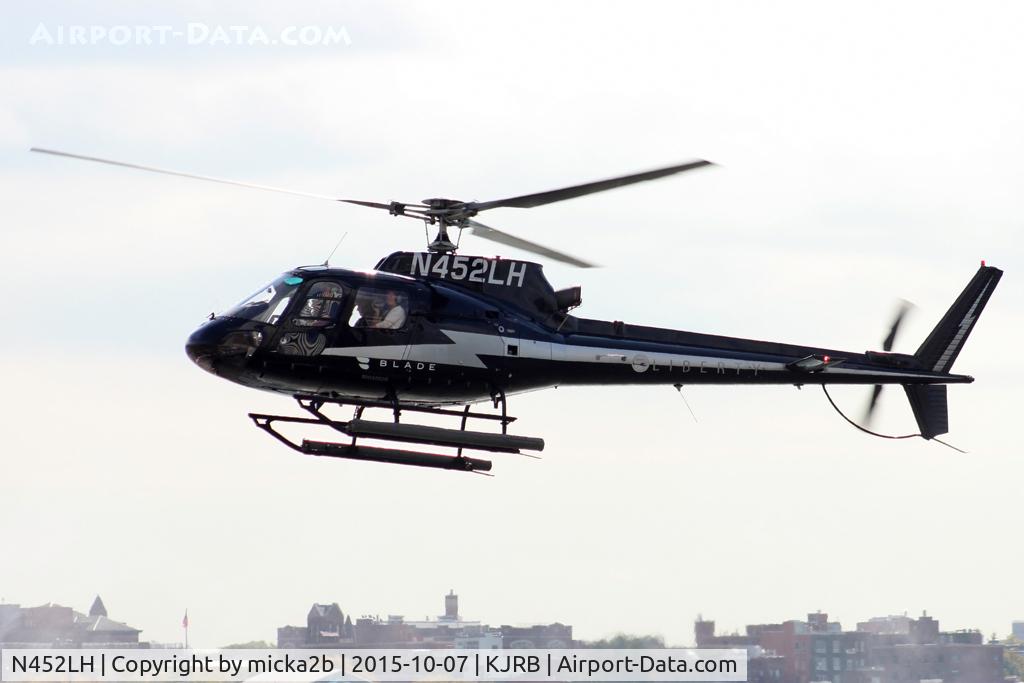 N452LH, 2008 Aerospatiale AS-350B-2 Ecureuil C/N 4432, Landing