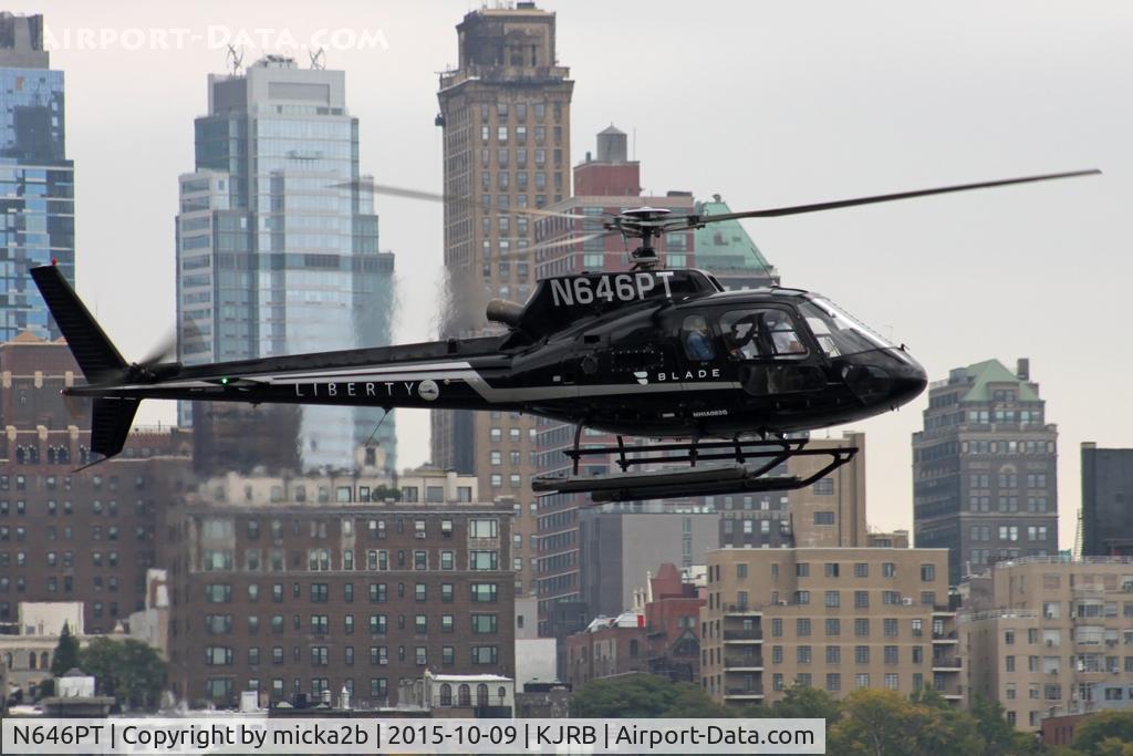 N646PT, 2007 Eurocopter AS-350B-2 Ecureuil C/N 4273, Landing