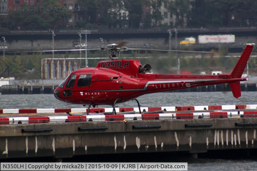 N350LH, 2013 Eurocopter AS-350B-2 Ecureuil C/N 7654, Parked