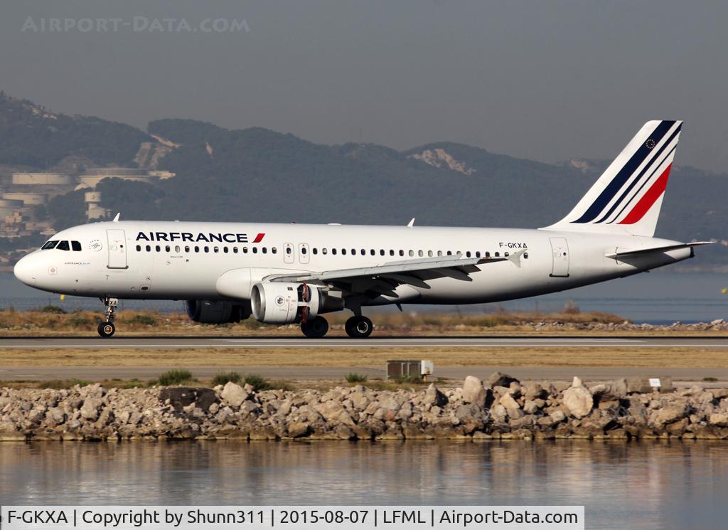 F-GKXA, 1991 Airbus A320-211 C/N 287, Landing rwy 13L