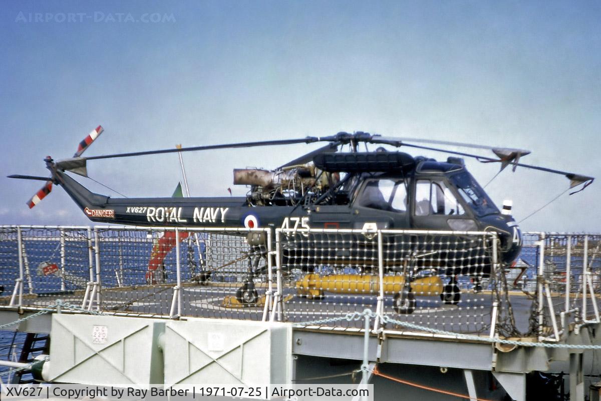 XV627, 1968 Westland Wasp HAS.1 C/N F9722, Westland Wasp HAS.1 [F.9722] (Royal Navy) RNAS Portland~G 25/07/1971. From a slide.