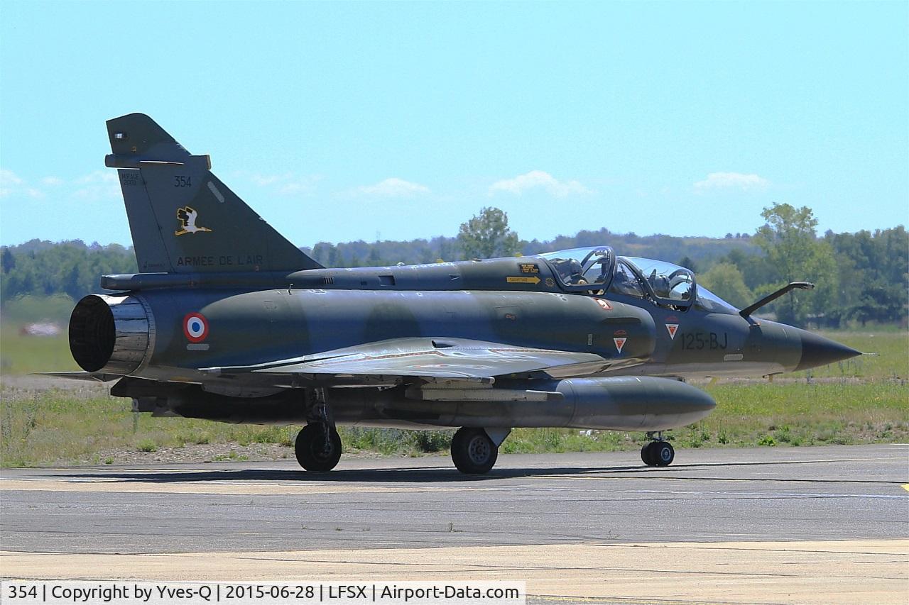 354, Dassault Mirage 2000N C/N 319, Dassault Mirage 2000N (125-BJ), Taxiing to holding point, Luxeuil-Saint Sauveur Air Base 116 (LFSX) Open day 2015