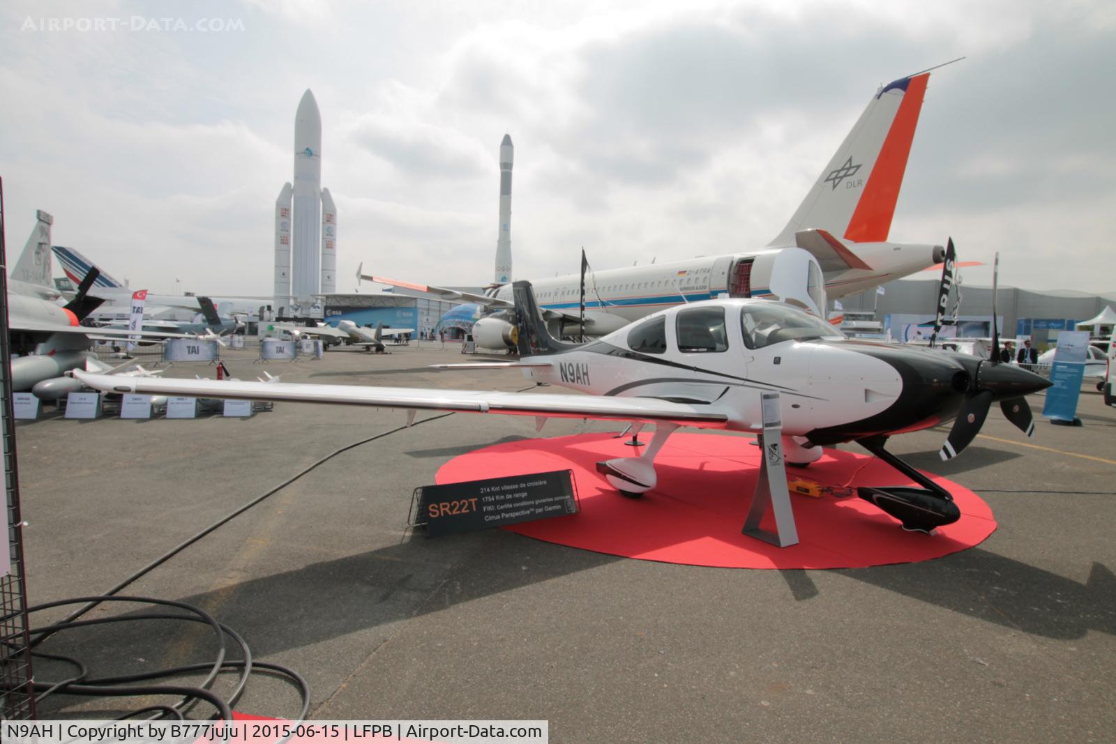 N9AH, Cirrus SR22T C/N 1062, at Le Bourget for SIAE 2015