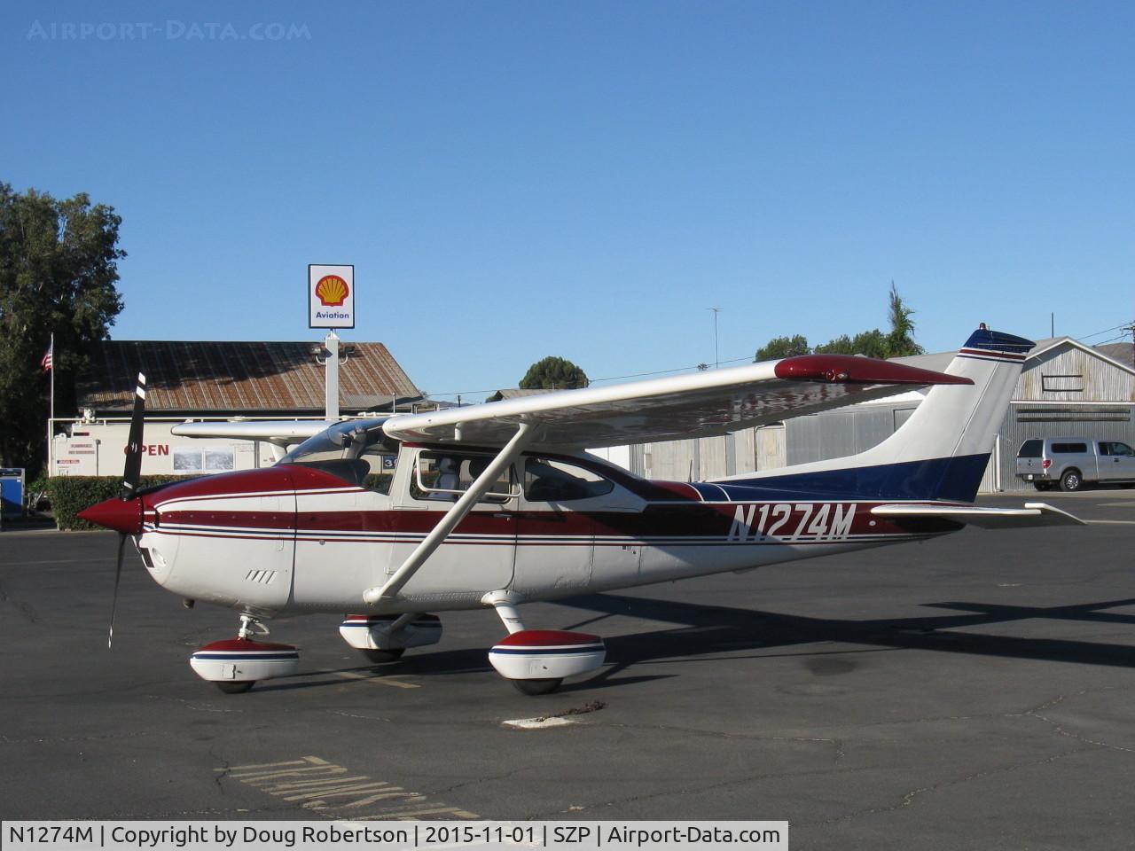 N1274M, 1975 Cessna 182P Skylane C/N 18264271, 1975 Cessna 182P SKYLANE, Continental O-470-S 230 Hp, on transient line