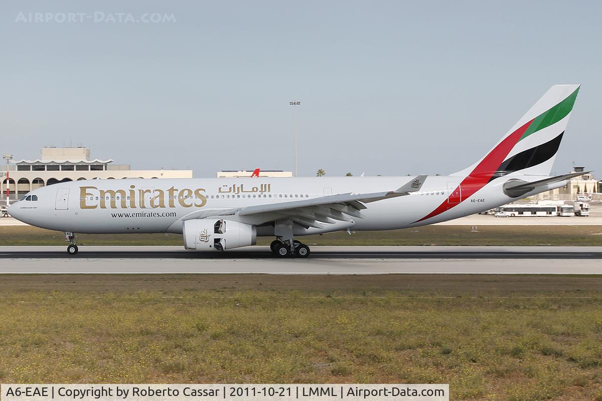 A6-EAE, 2001 Airbus A330-243 C/N 384, Runway 31