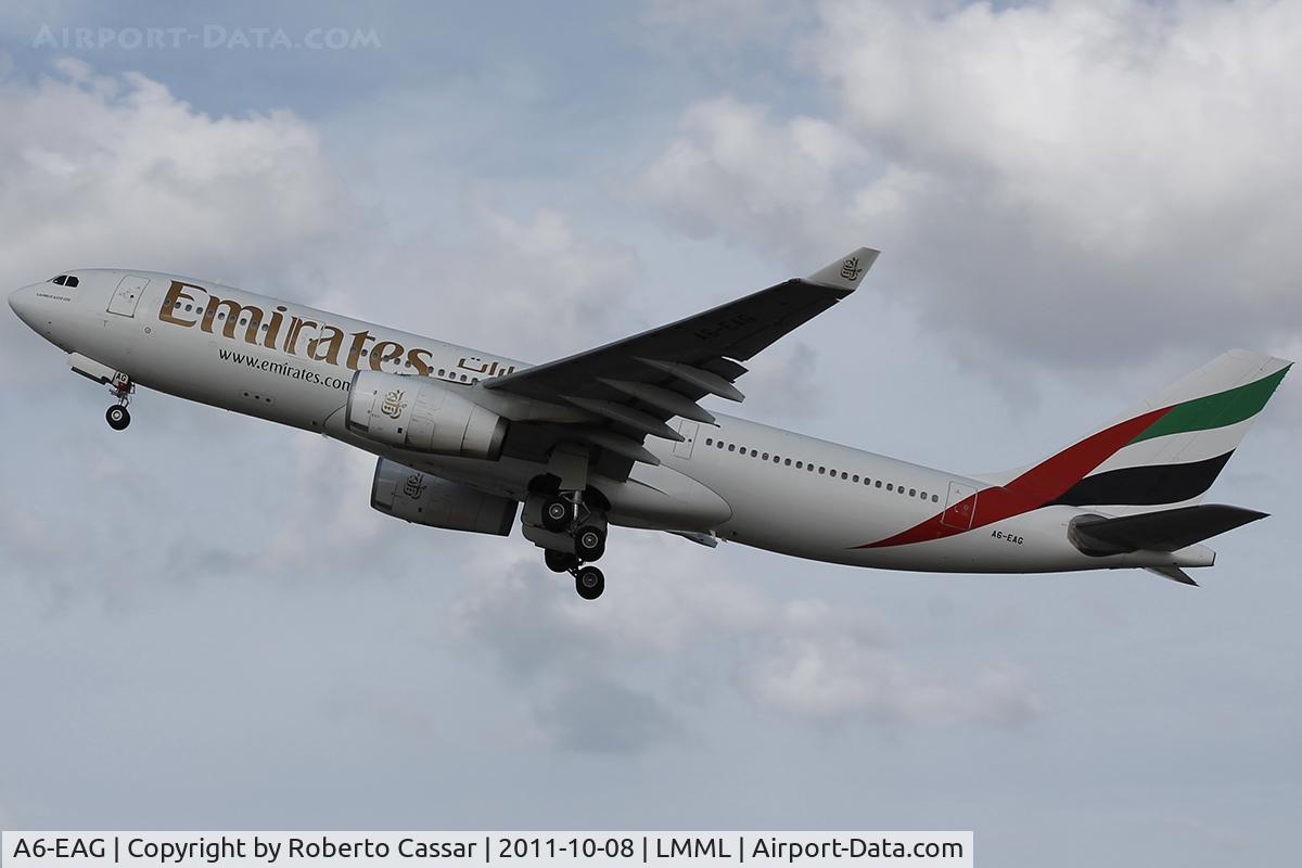 A6-EAG, 2001 Airbus A330-243 C/N 396, Runway 31