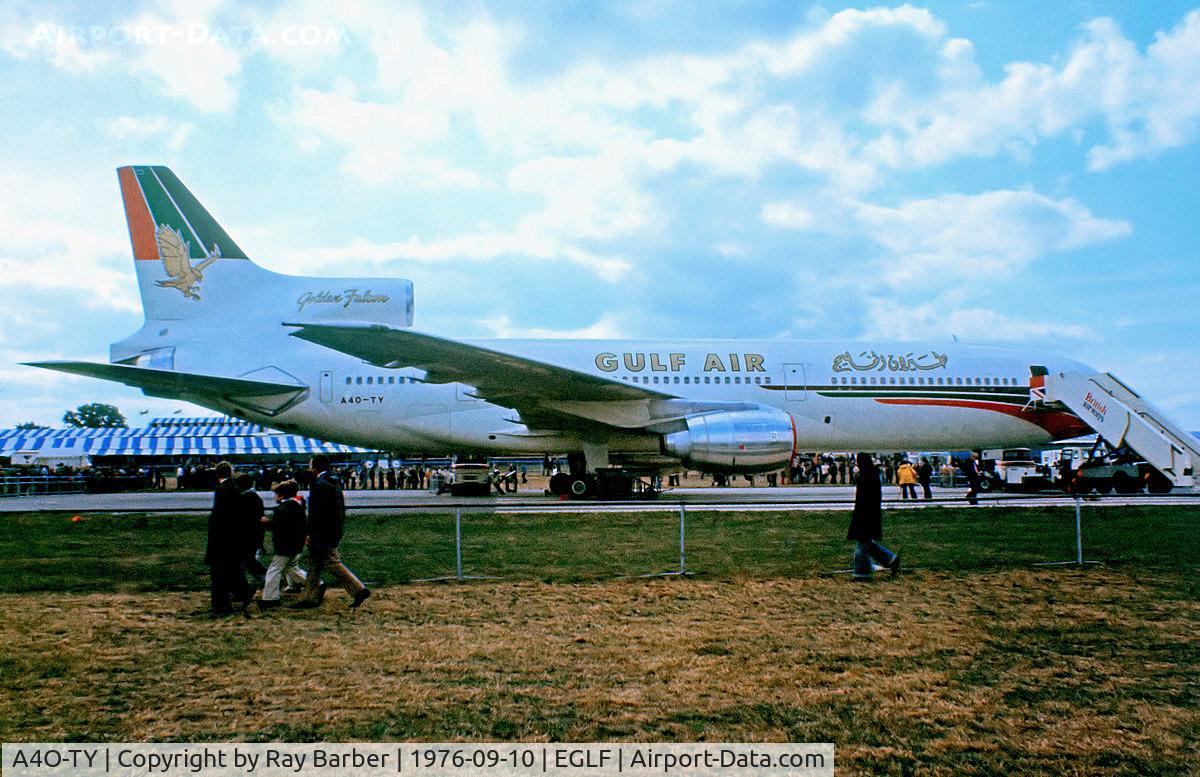 A4O-TY, 1976 Lockheed L-1011-385-1-15 TriStar 200 C/N 193U-1138, Lockheed L-1011 Tristar 200 [1138] (Gulf Air) Farnborough~G 10/09/1976. From a slide.