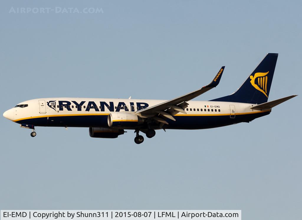 EI-EMD, 2010 Boeing 737-8AS C/N 38509, Landing rwy 31R