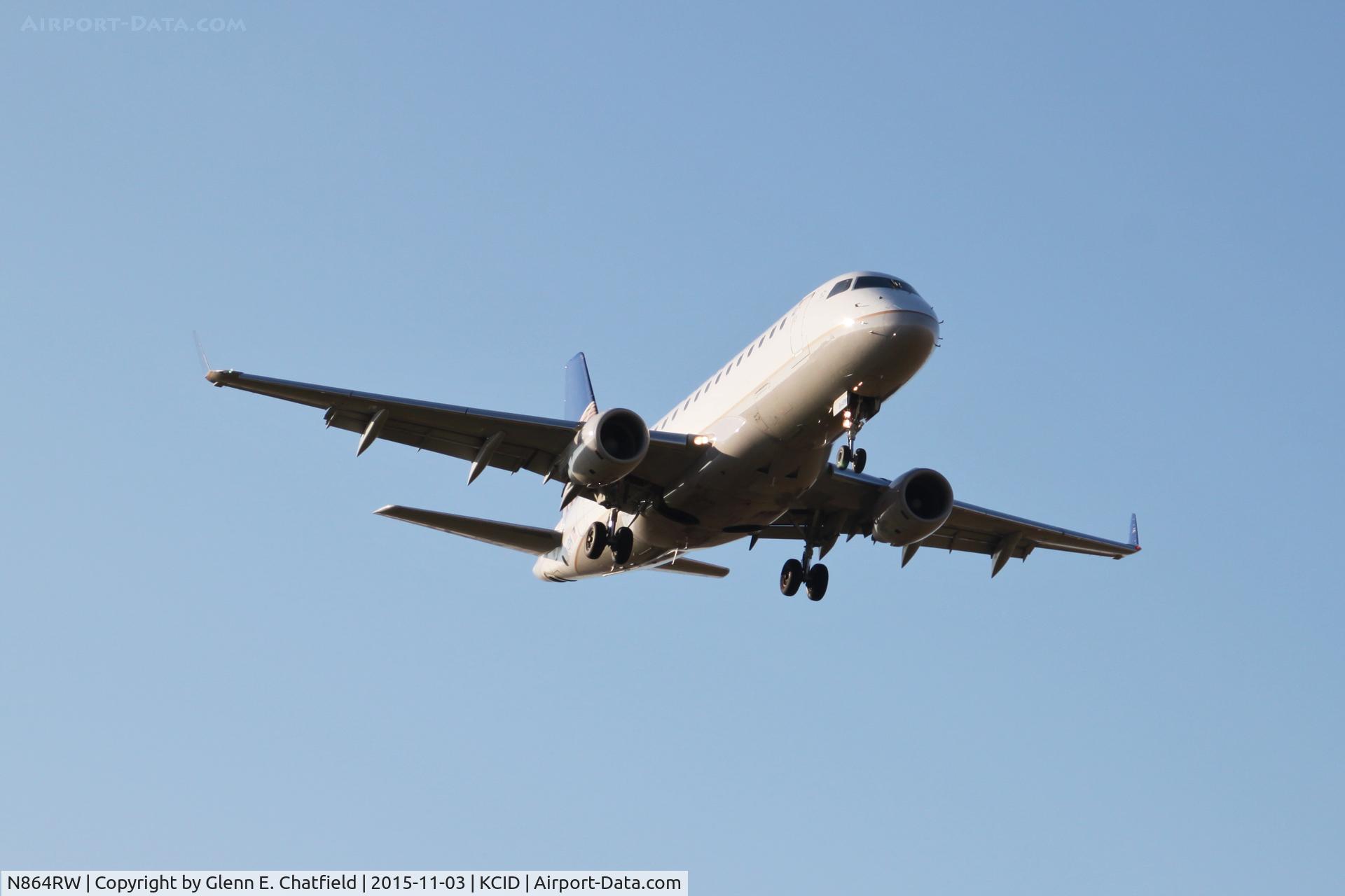 N864RW, 2006 Embraer 170SE (ERJ-170-100SE) C/N 17000117, Final approach to Runway 9