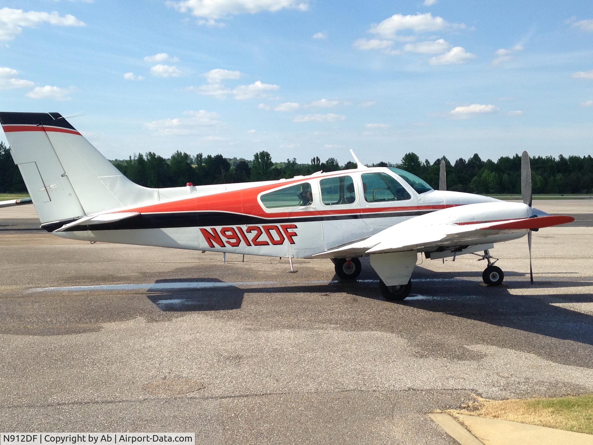 N912DF, 1961 Beech 95-55 C/N TC-177, N912df