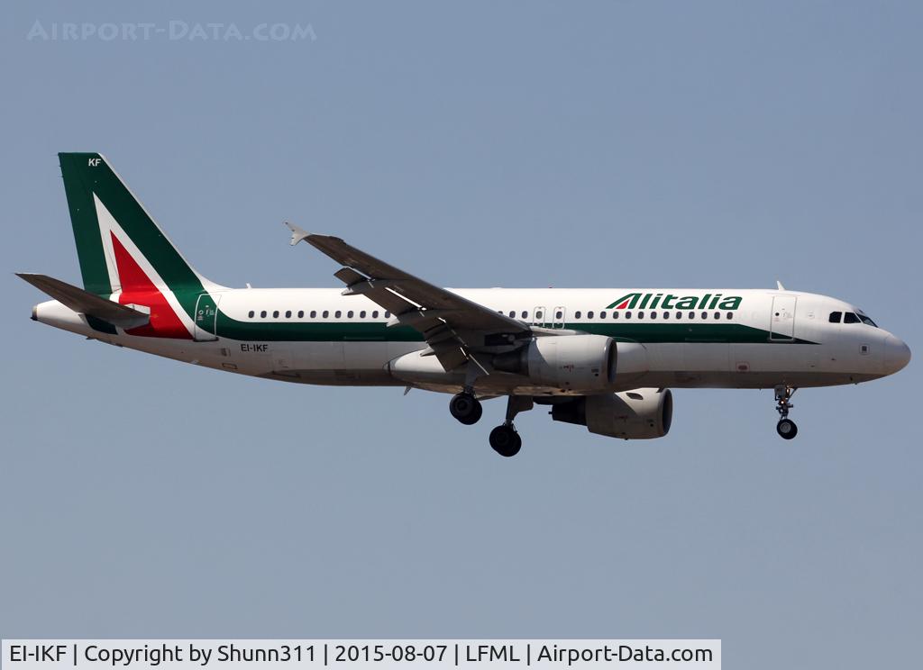 EI-IKF, 2001 Airbus A320-214 C/N 1473, Landing rwy 31L