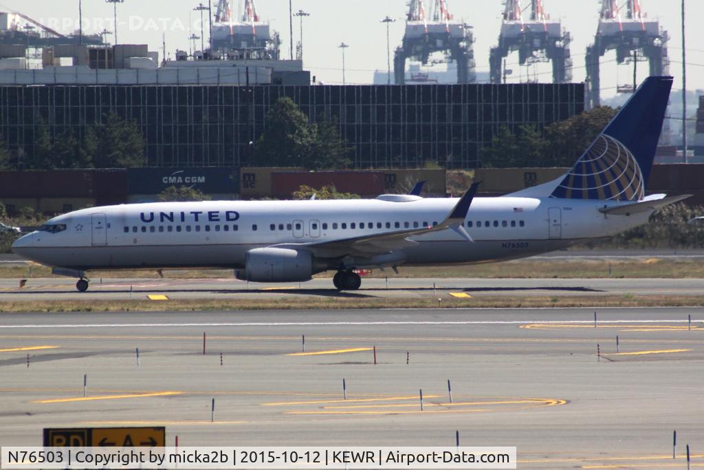 N76503, 2006 Boeing 737-824 C/N 33461, Taxiing