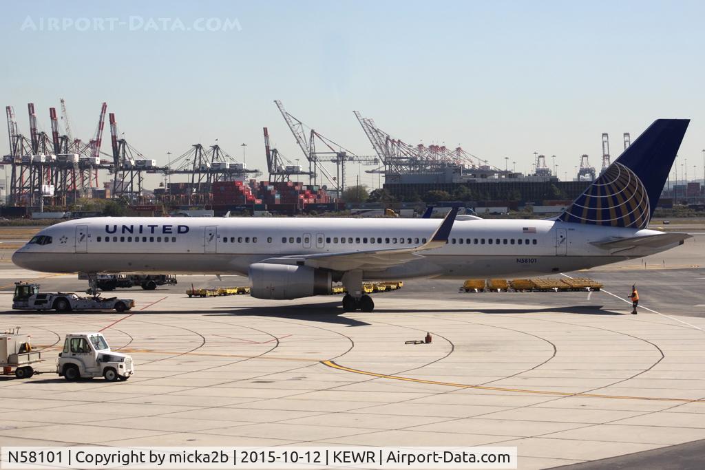 N58101, 1994 Boeing 757-224 C/N 27291, Taxiing