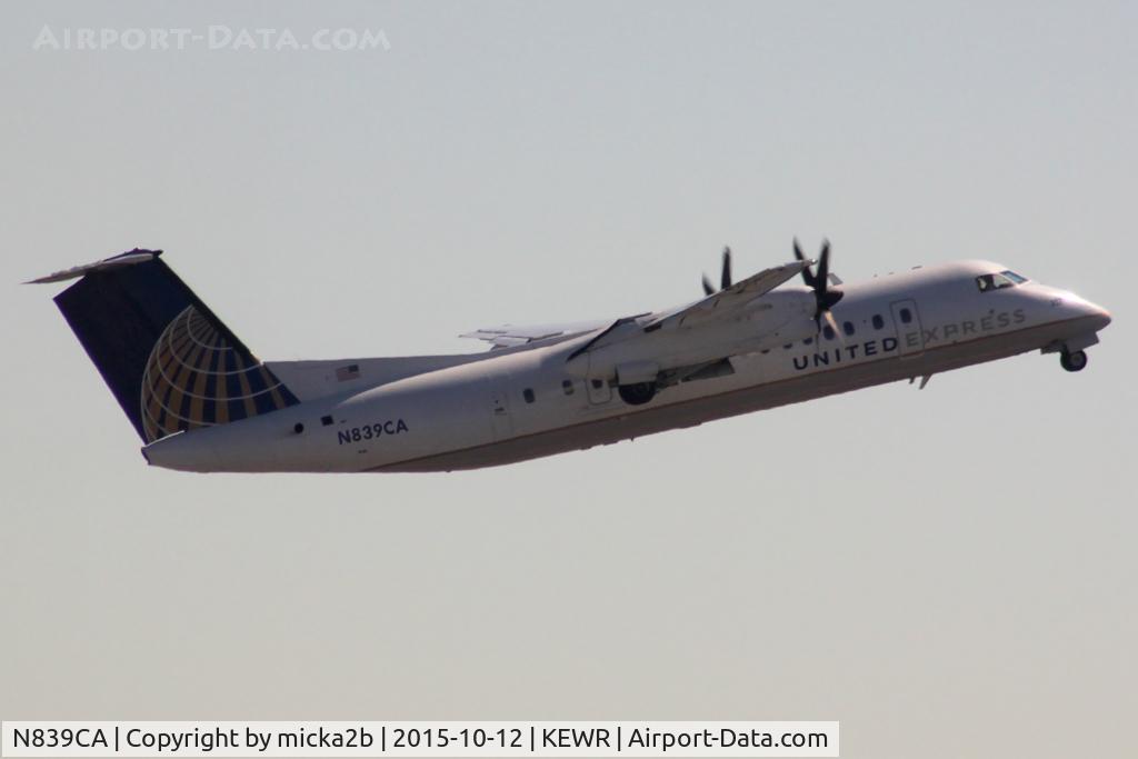 N839CA, 2000 Bombardier DHC-8-314Q Dash 8 C/N 553, Take off