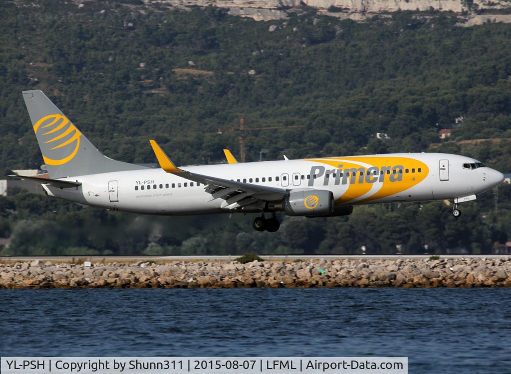 YL-PSH, 2005 Boeing 737-86N C/N 34247, Landing rwy 31L