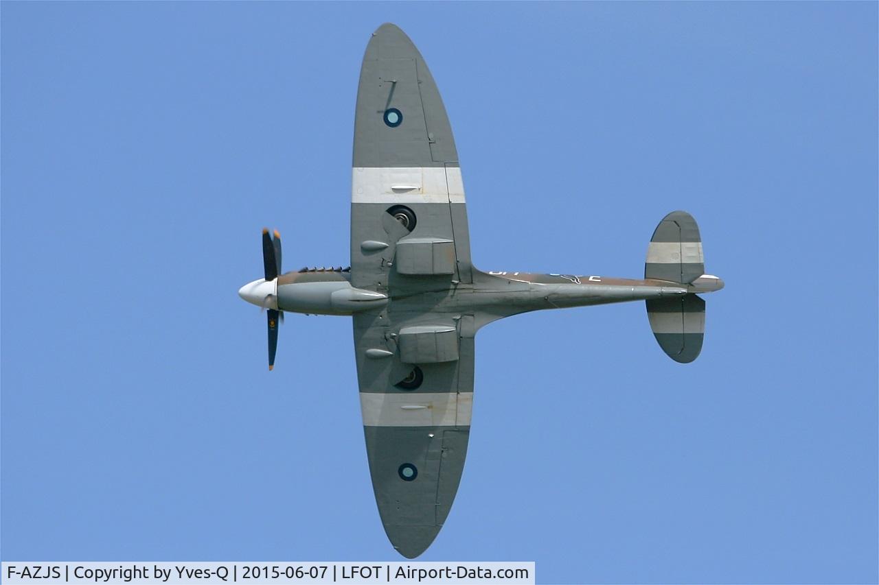 F-AZJS, 1944 Supermarine 389 Spitfire PR.XIX C/N 6S/585110, Supermarine 389 Spitfire PR.XIX, On display, Tours-St Symphorien Air Base 705 (LFOT-TUF) Open day 2015