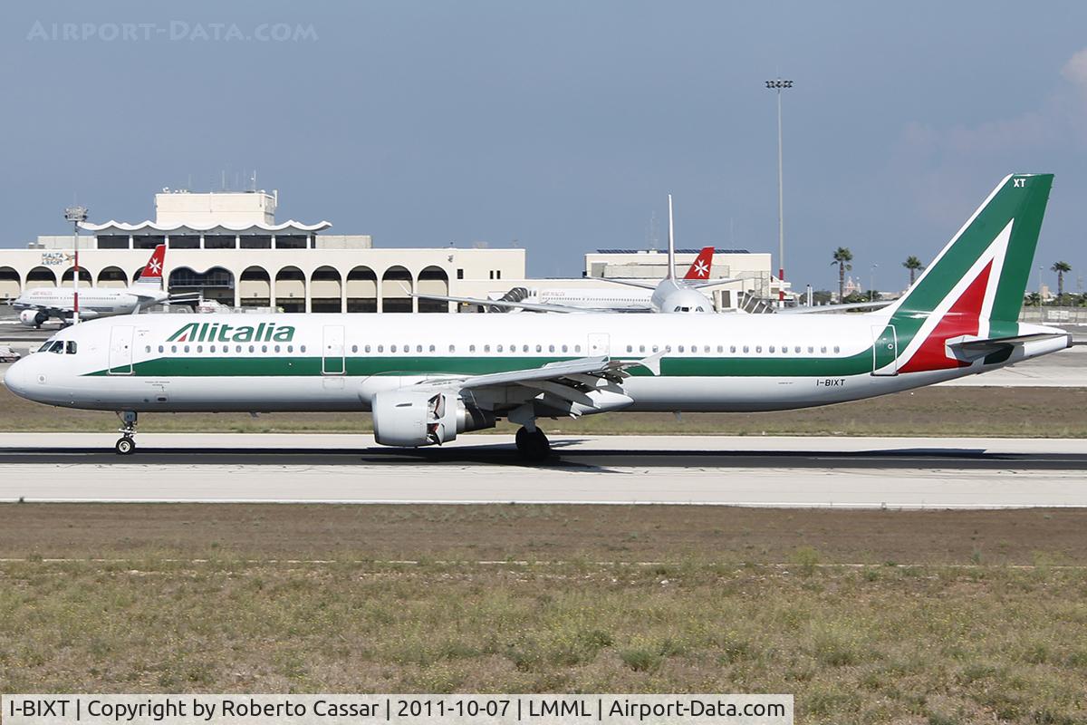 I-BIXT, 1998 Airbus A321-112 C/N 765, Runway 31