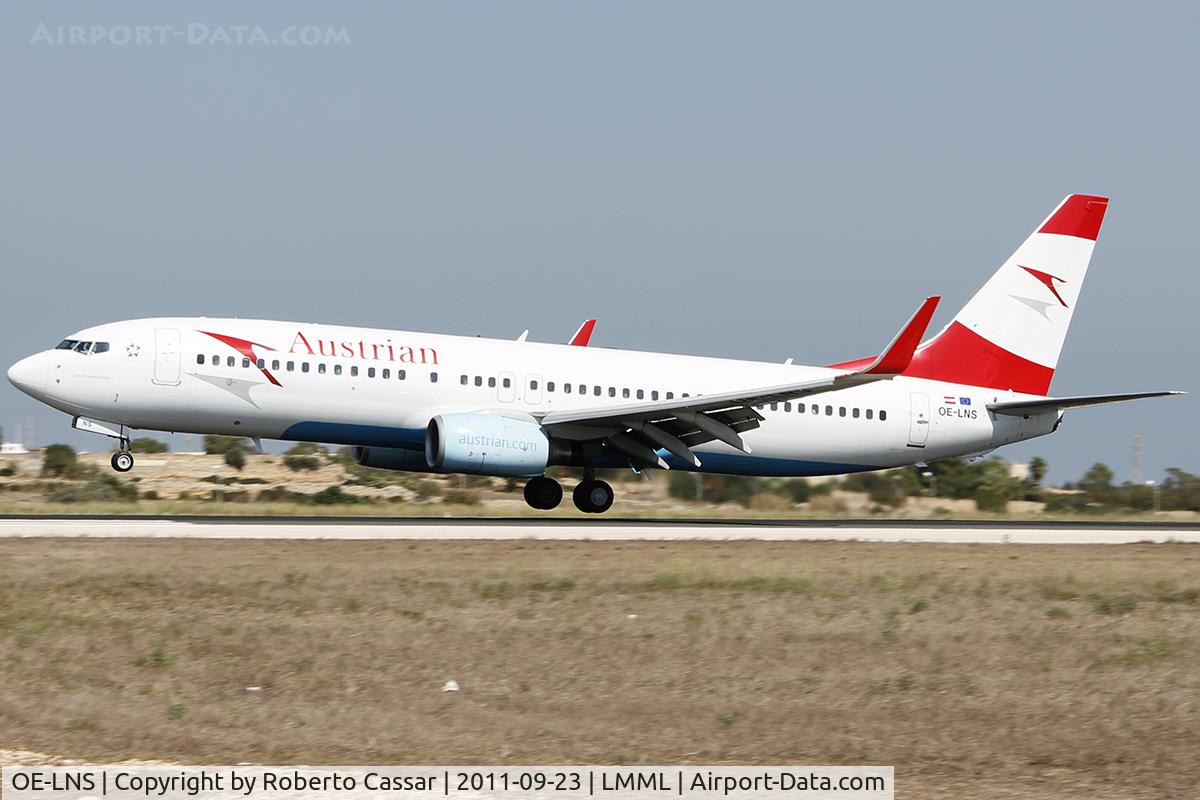 OE-LNS, 2005 Boeing 737-8Z9 C/N 34262, Runway 31