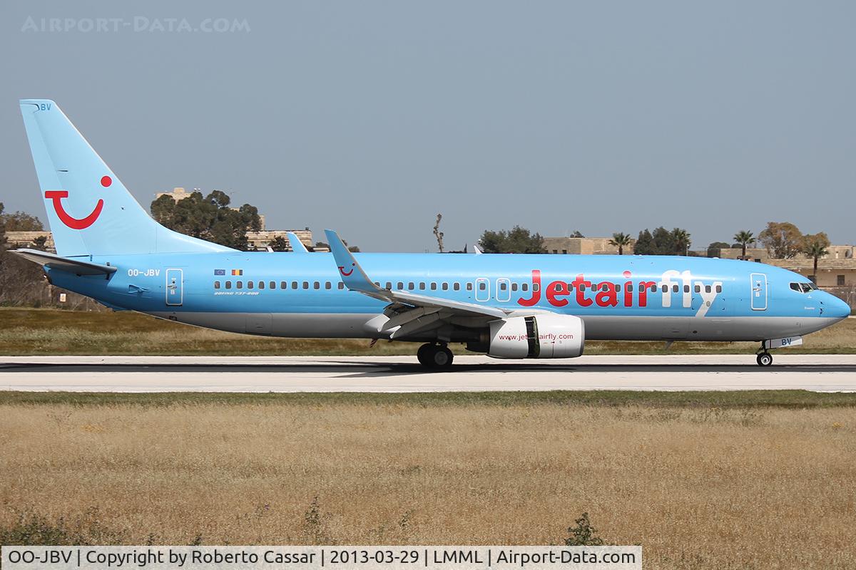 OO-JBV, 1999 Boeing 737-8K5 C/N 27990, Runway 13