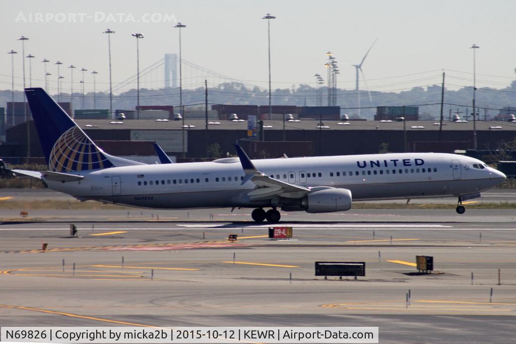 N69826, 2014 Boeing 737-924/ER C/N 42180, Take off