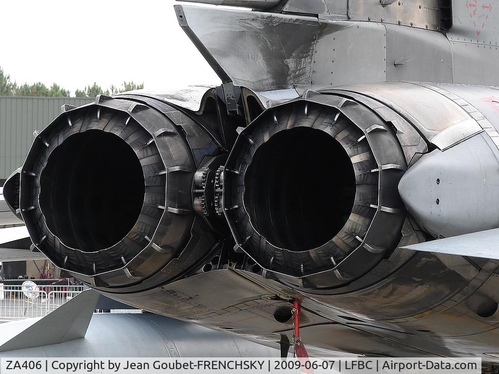 ZA406, 1983 Panavia Tornado GR.4 C/N 217/BS073/3105, RAF Cazaux Air Force base