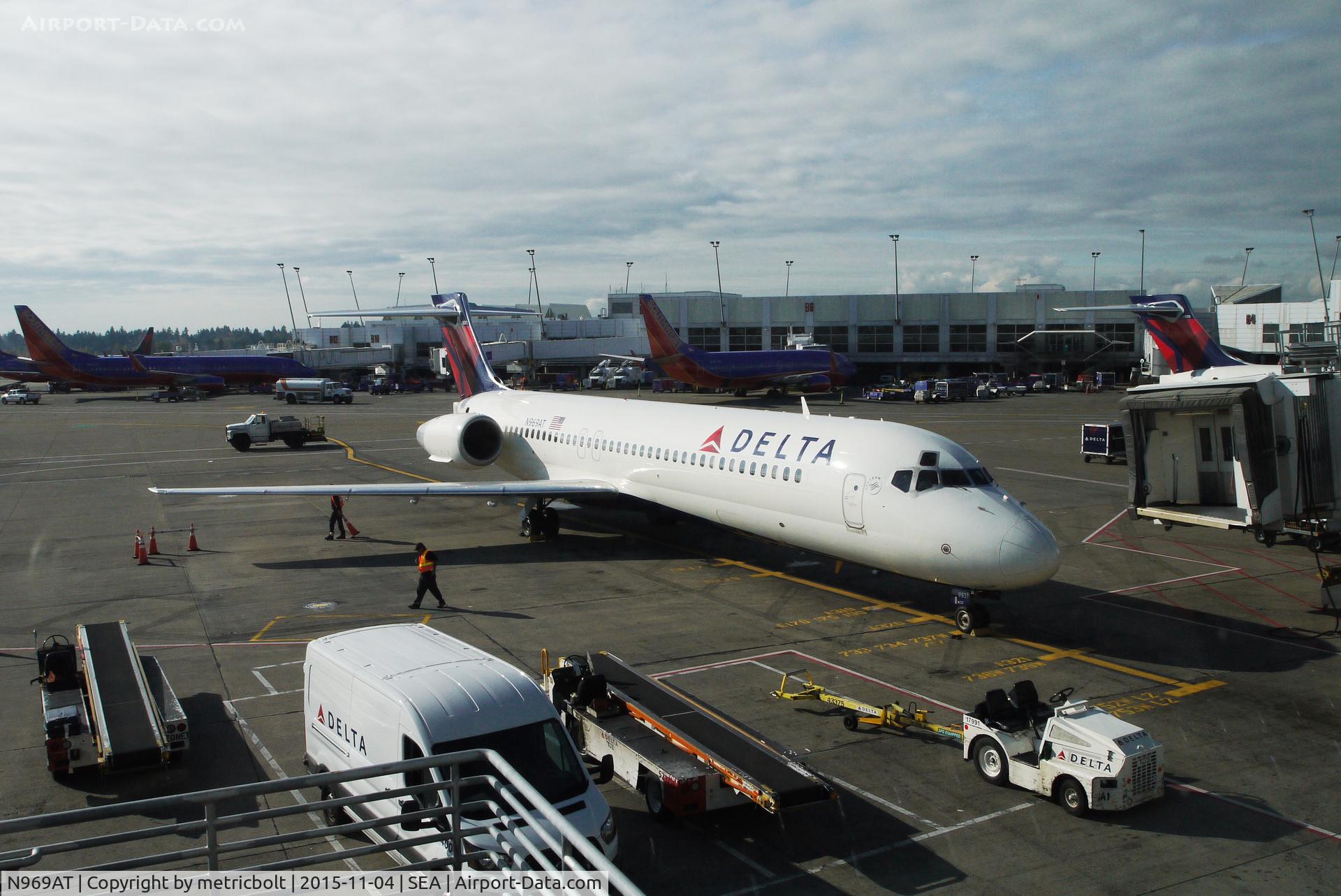 N969AT, 2001 Boeing 717-200 C/N 55030, Now in Delta colours