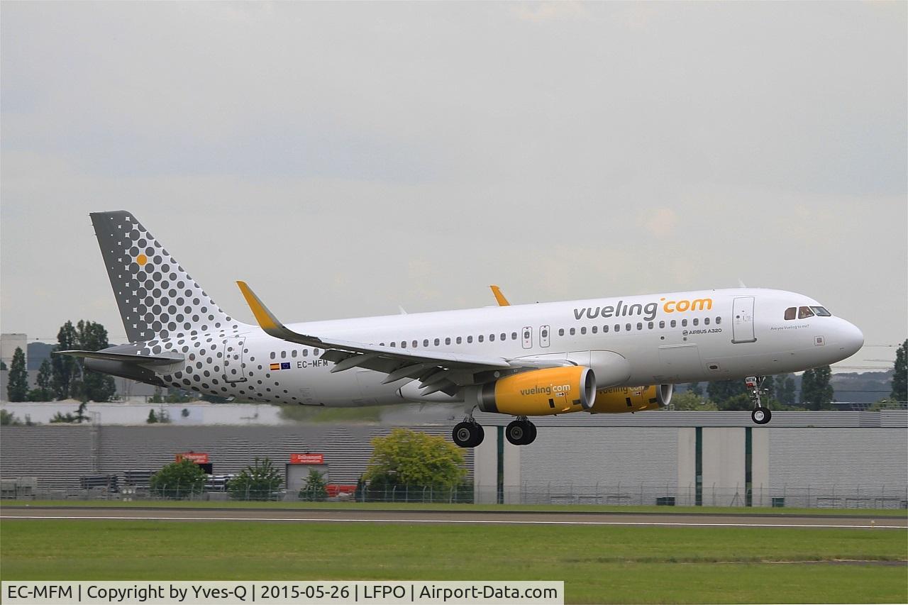 EC-MFM, 2015 Airbus A320-232 C/N 6571, Airbus A320-232, On final rwy 06, Paris-Orly airport (LFPO-ORY)