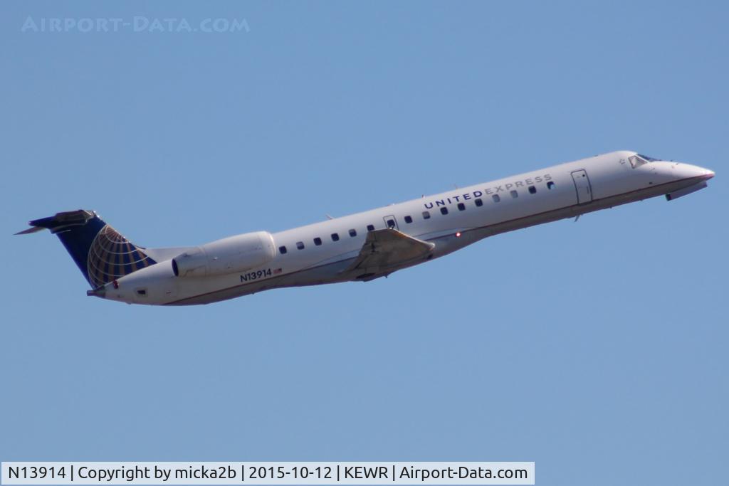 N13914, 2001 Embraer EMB-145LR C/N 145430, Take off