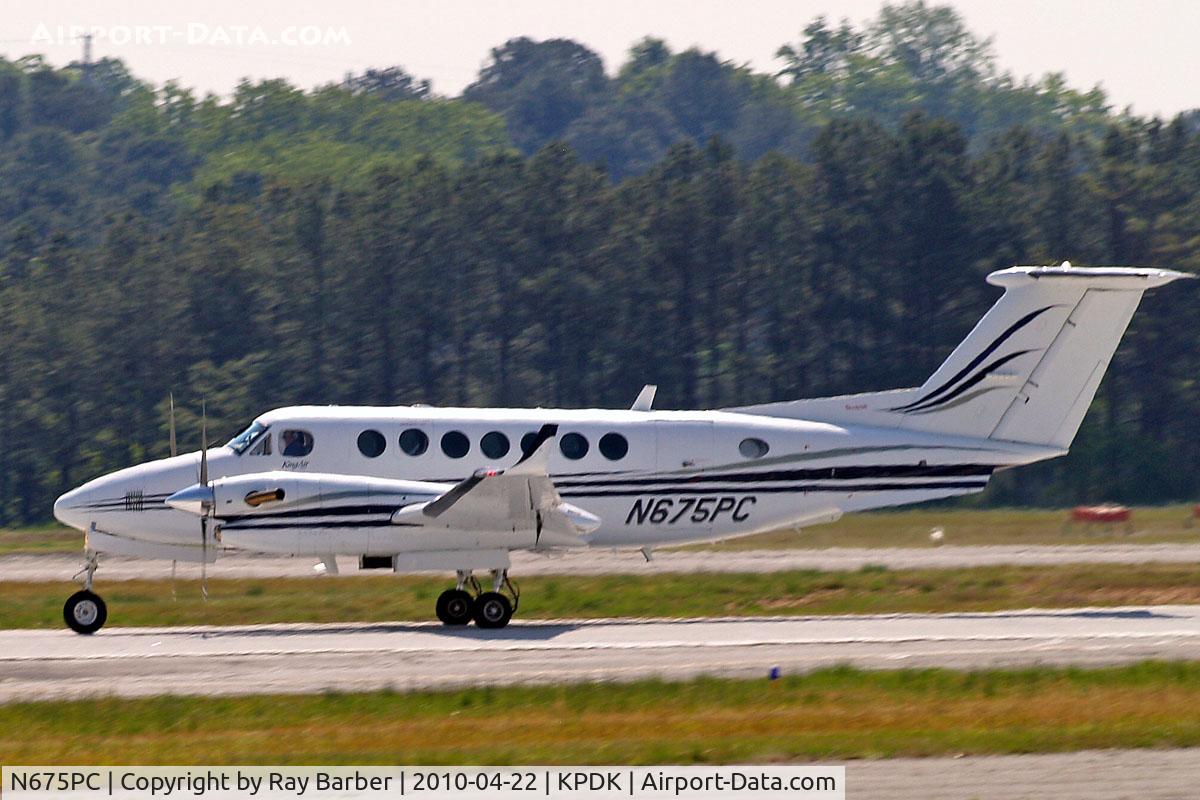 N675PC, 2002 Raytheon Aircraft Company B300 C/N FL-352, Beech 350 Super King Air [FL-352] Atlanta-Dekalb Peachtree~N 22/04/2010